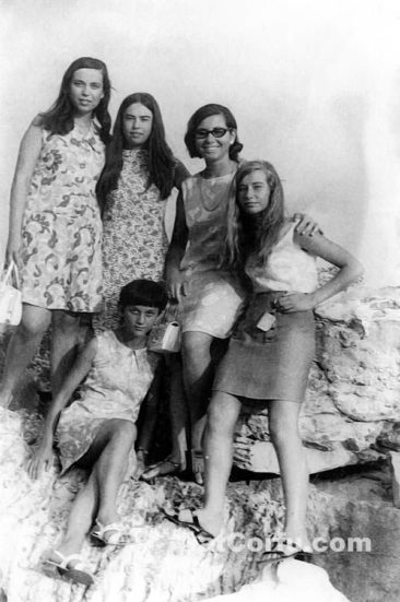 Benitses - Athina, Kiki, Marina, Evaggelia 1973