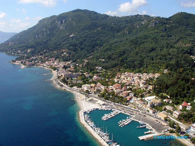 Benitses airphotos - der Yachthafen