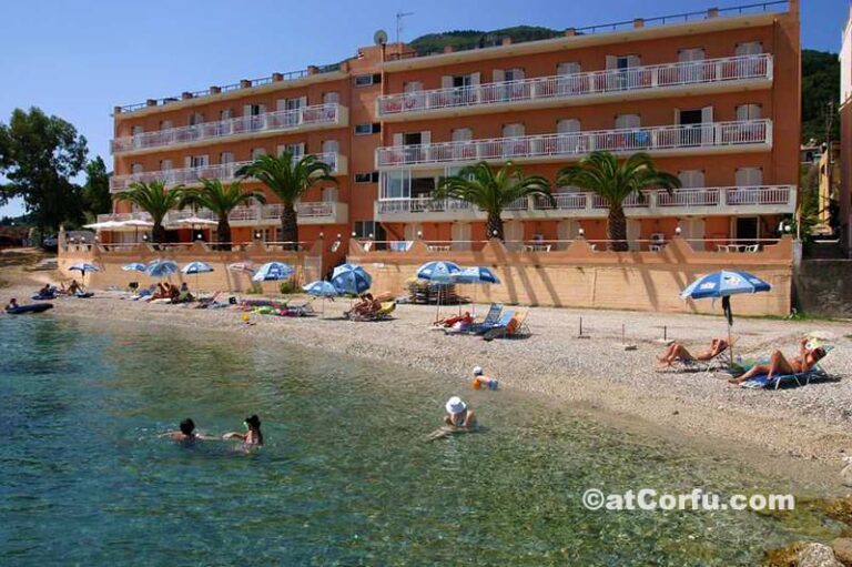 Benitses - Hotel Corfu Maris