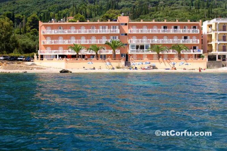 Benitses - Hotel Corfu Maris