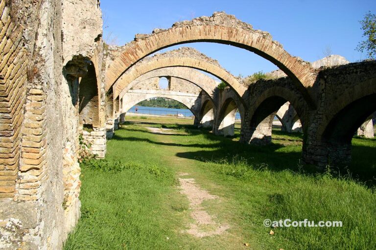 Korfu Fotos, venezianischen Werften in Gouvia