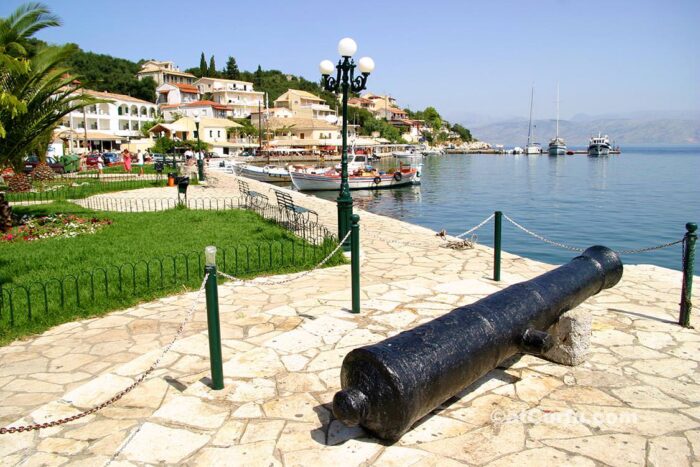 Korfu Fotos - im Hafen von Kassiopi