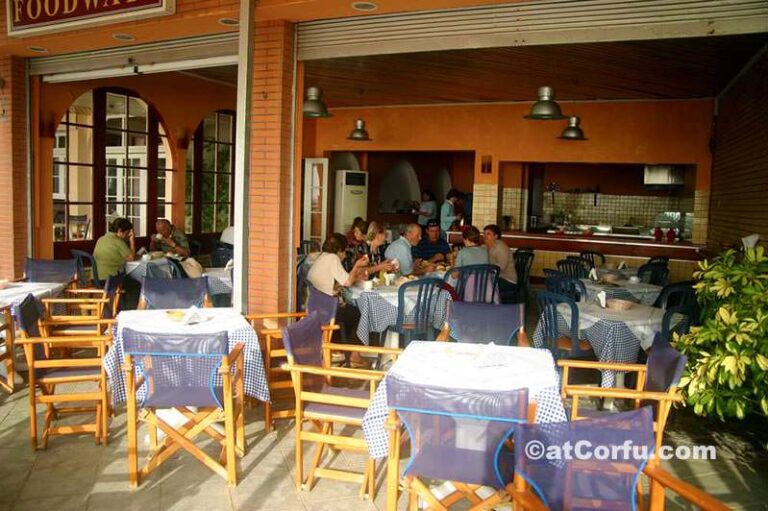 Benitses - im Loutrouvia Hotel