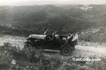Benitses - Manesis Familienwagen um 1927