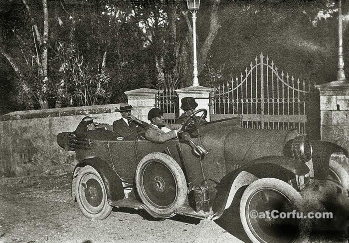 Benitses - Manesis Familie Auto-1920