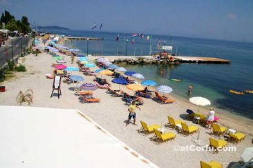 Benitses - Strand am Riviera Hotel