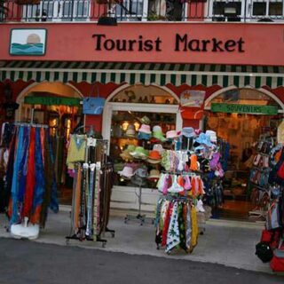 Benitses - tourist market