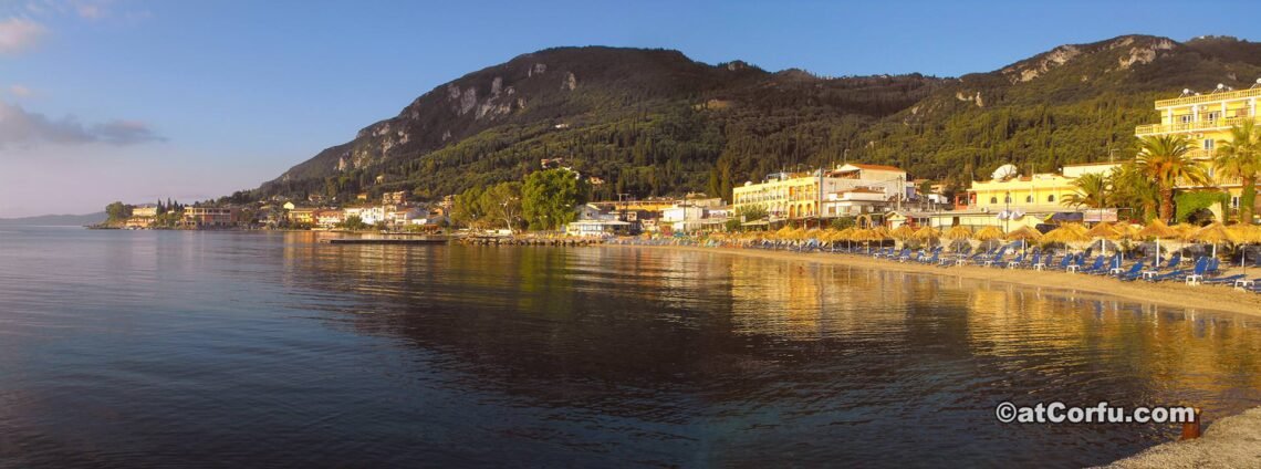 Benitses Strand in Chontrakia Bereich