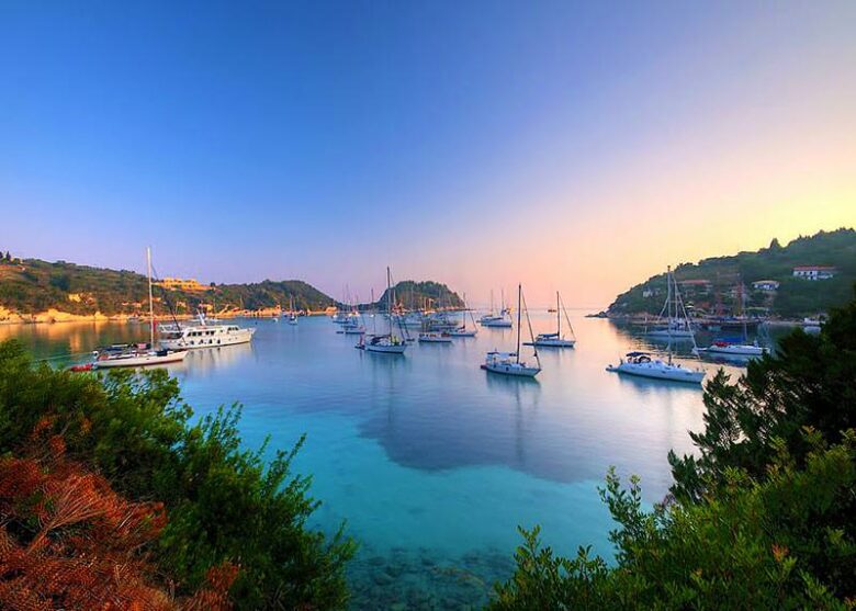 Lakka - ein kleiner Hafen im Norden von Paxos