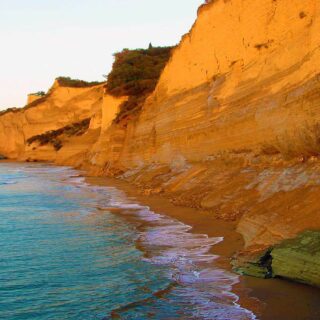Loggas in Peroulades Korfu