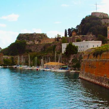 Alte Festung in Korfu-Stadt von Faliraki