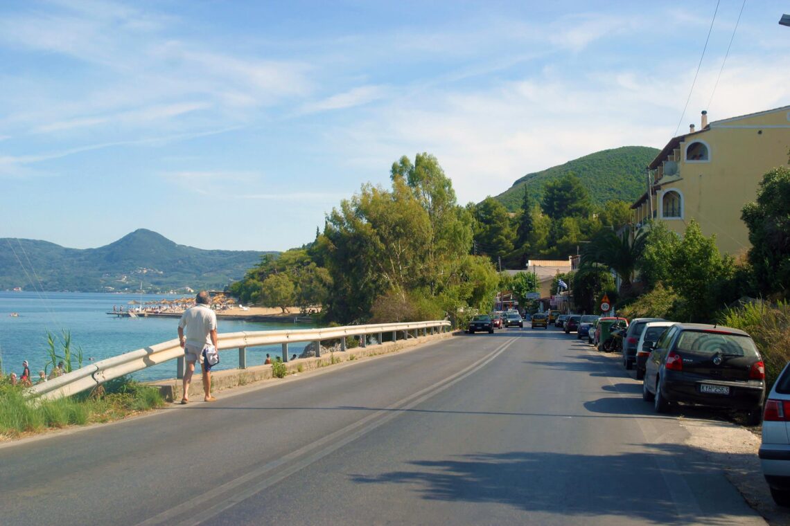 Agios Ioannis Peristeron – Die Straße