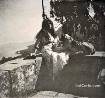Μπενίτσες - η κόρη του Φλαμπουριάρη στον Άγιο Στέφανο το 1918