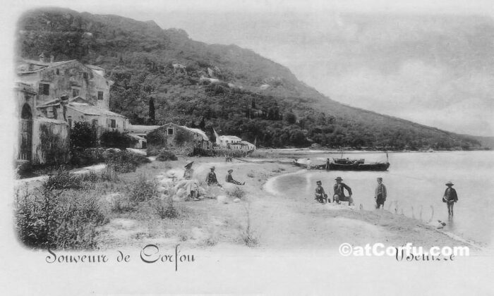 Μπενίτσες του 1900 -Αριστερά το κτίριο Βανδώρου