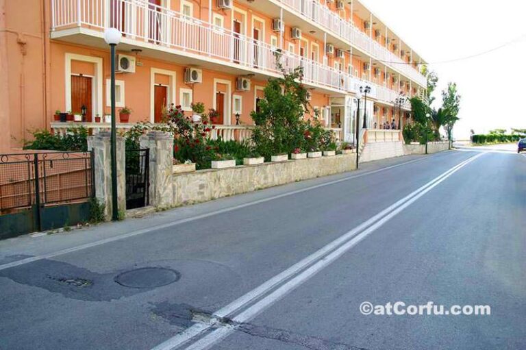 Μπενίτσες - ξενοδοχείο Corfu Maris