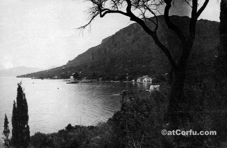 Μπενίτσες - πάνω από τη Λαόπετρα 1960