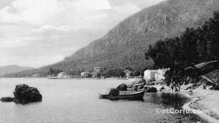 Δίπλα στη Λαόπετρα