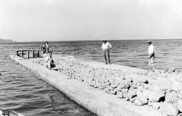 Κατασκευή παλιού λιμανιού Μπενιτσών το 1950