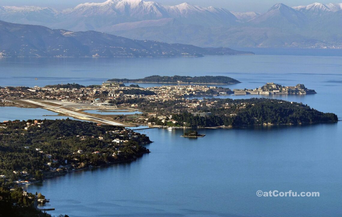 Άποψη της Κέρκυρας από την κορυφή του Σταυρού