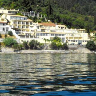 El Greco ξενοδοχείο από τη θάλασσα El Greco ξενοδοχείο από τη θάλασσα