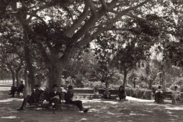 Στους κήπους του Ζαπείου-1920