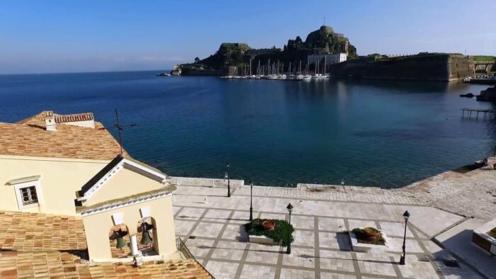 Φαληράκι και παλιό φρούριο
