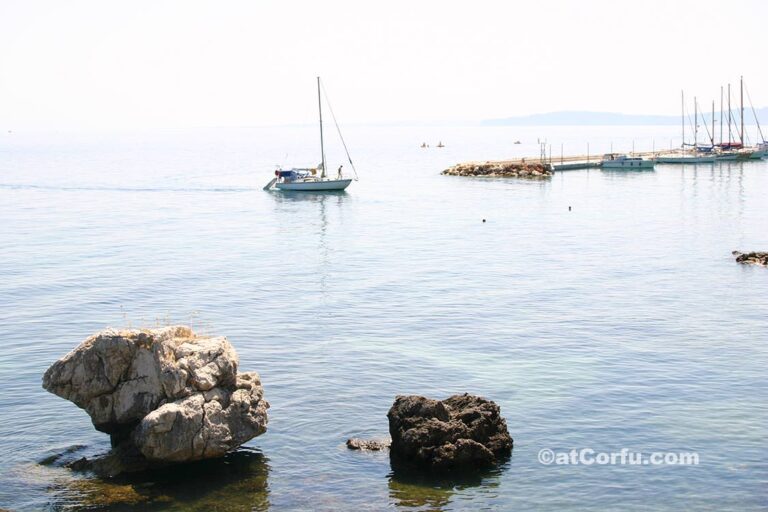 Benitses port