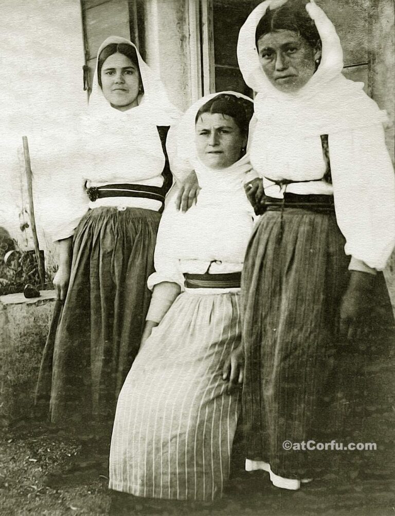 Corfiot women of 1920