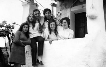 Erieta, Evaggelia, Lakis, Marina, Areti, Antonella 1972