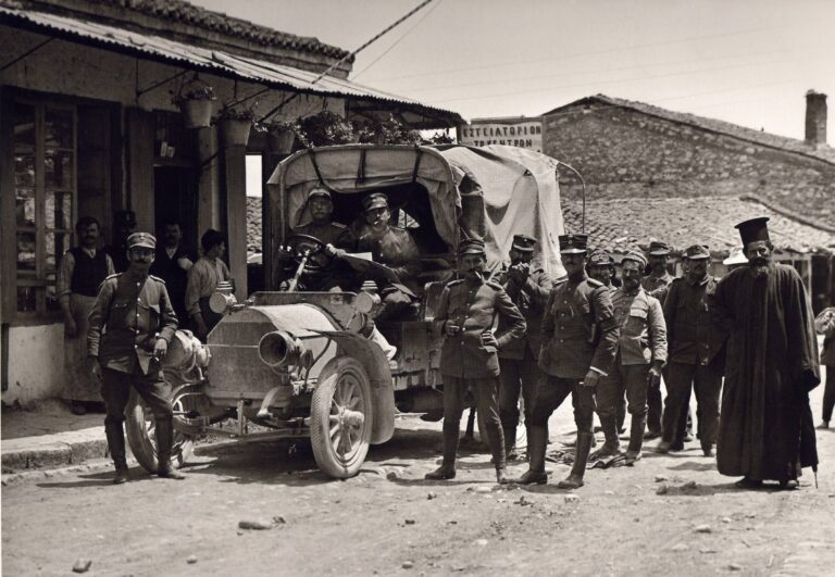 Greek army in Filipiada 1913