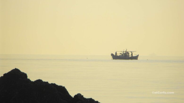 Corfu Benitses wallpapers, go fishing