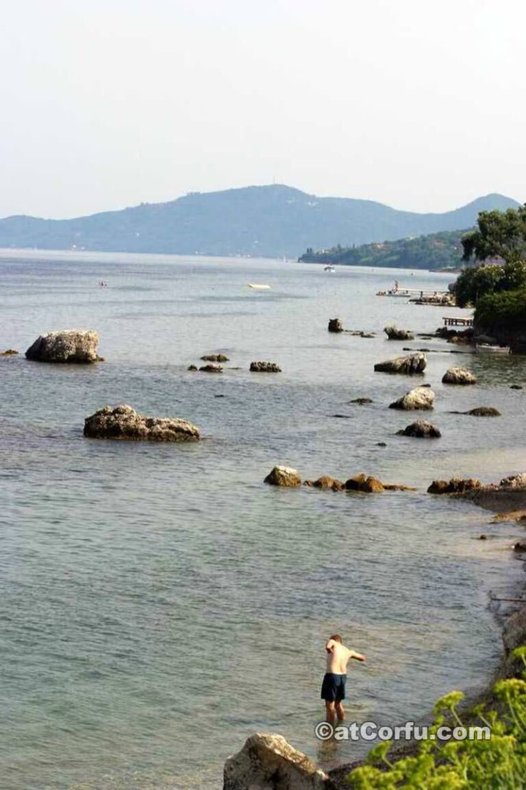 Kaizer bridge Beach