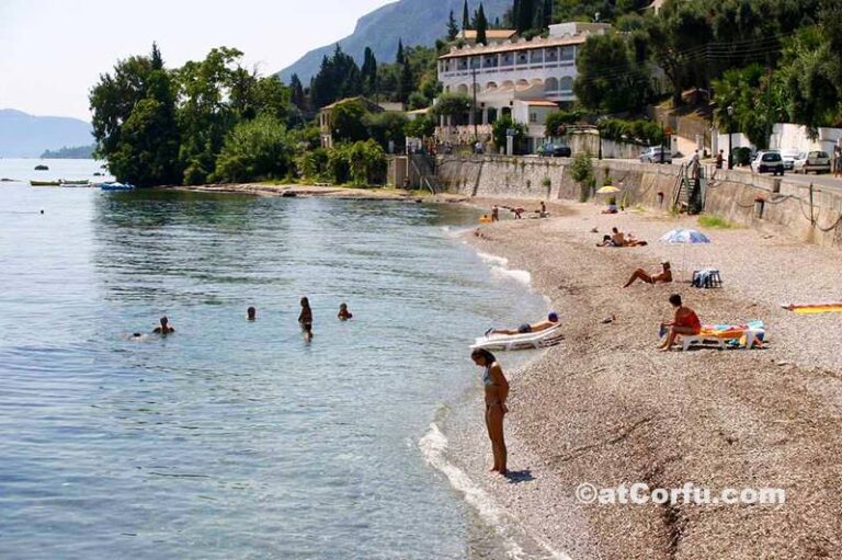 Kaizer bridge Beach