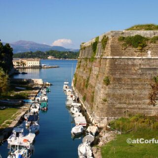 Kontra Fossa that separates Old Fortress