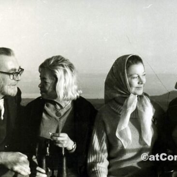 Roger Furse, Ines Furse, Vivien Leigh, and Juli Damaskinos