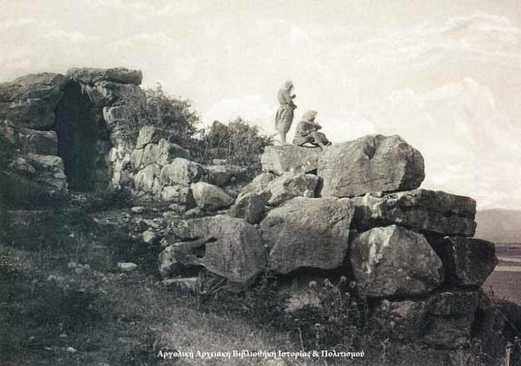 Tiryntha 1903