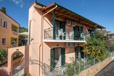 Bella Vista hotel Benitses Corfu exterior