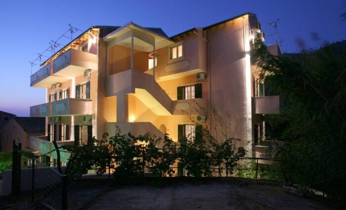 Alexis apartments in Corfu