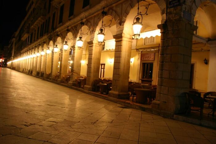 Liston at winter night
