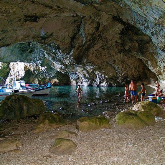 Othonoi - The cave of Calypso