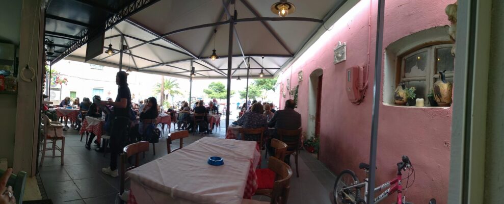 Captain Octopus restaurant outdoors