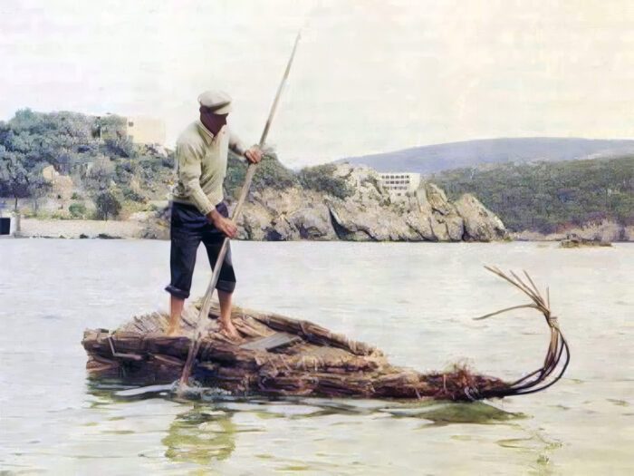 Papirela - a fishing boat made of reeds